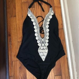Women’s deep V one piece swimsuit size medium
